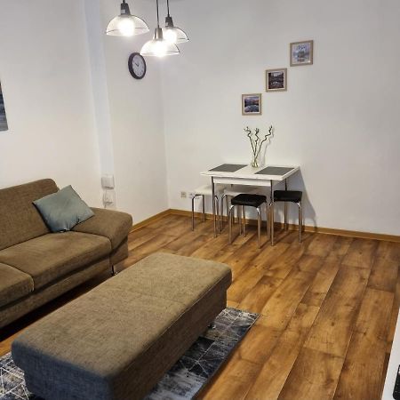 R&E Apartment Хемніц Екстер'єр фото